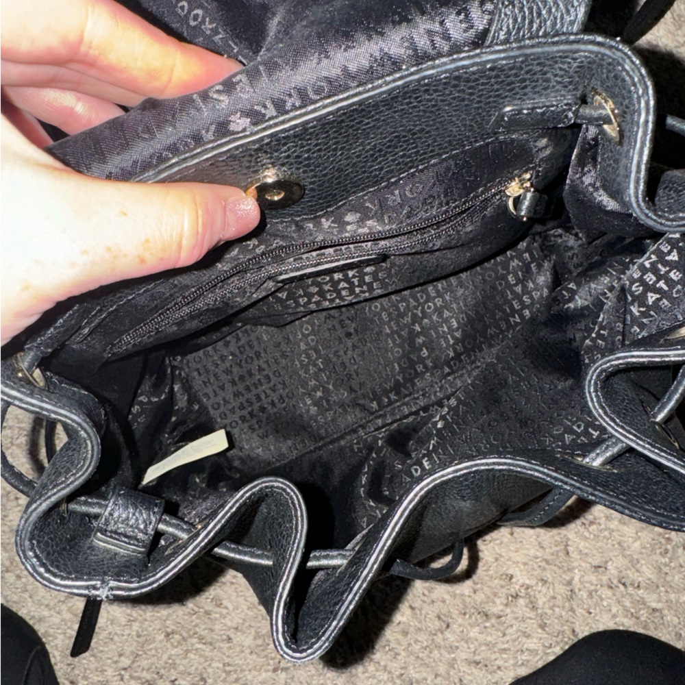 Kate Spade New York Sinch Pebbled Leather Medium Flap Backpack Black One Size - Picture 3 of 3